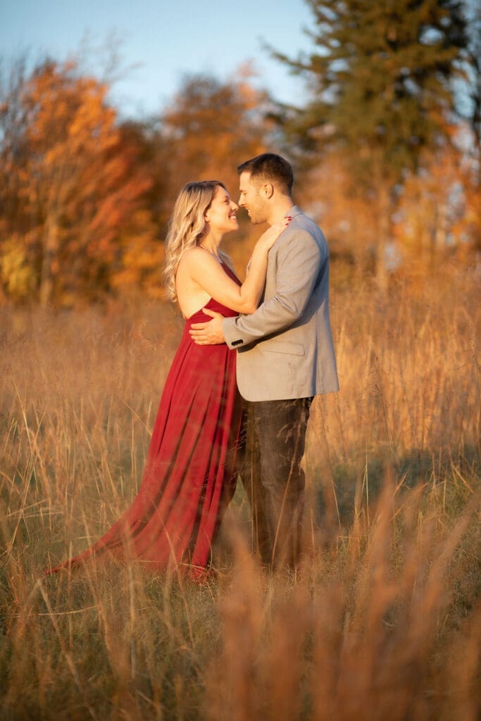 fall engagement session at rockwood hall