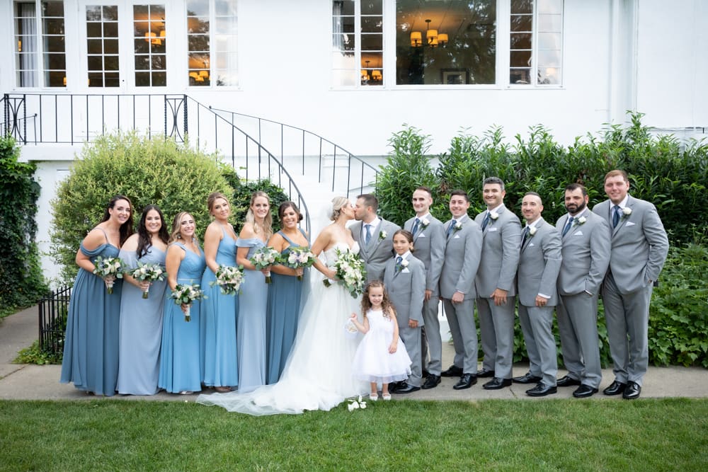wedding party portrait at crabtree's kittle house in chappaqua ny