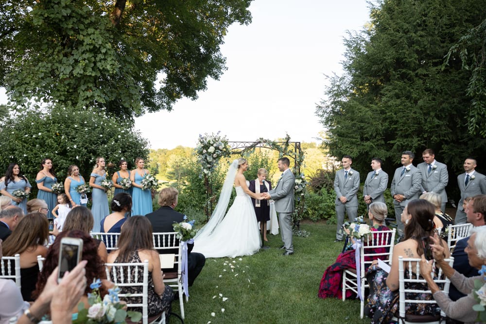 wedding ceremony at crabtree's kittle house in chappaqua ny