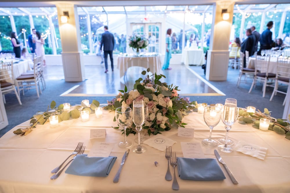 sweetheart table at crabtree's kittle house in chappaqua ny