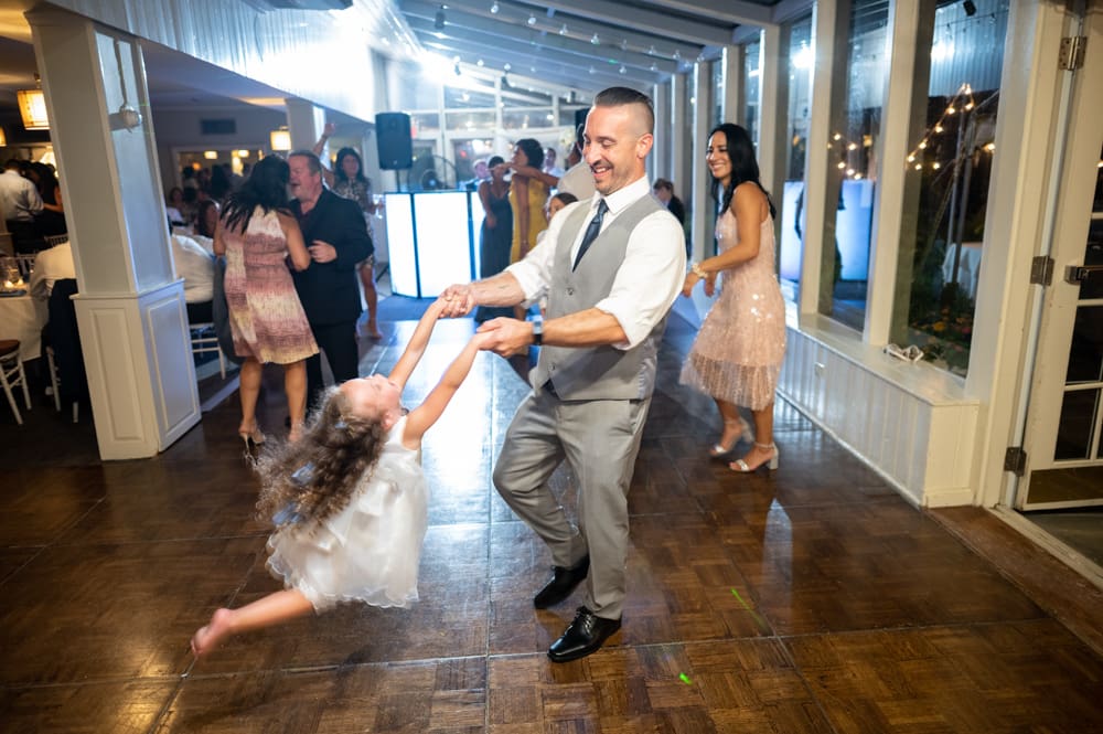 wedding reception candid at crabtree's kittle house in chappaqua ny